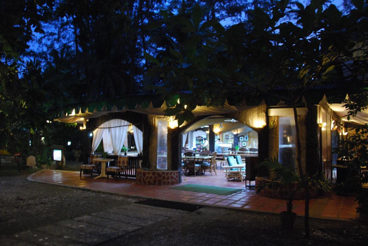 Potipot Gateway Resort Malimanga Ngoại thất bức ảnh